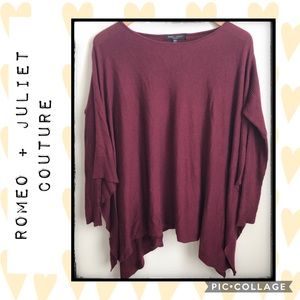 Romeo + Juliet Couture Burgundy Poncho 🖤